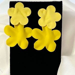 Textured flower earring